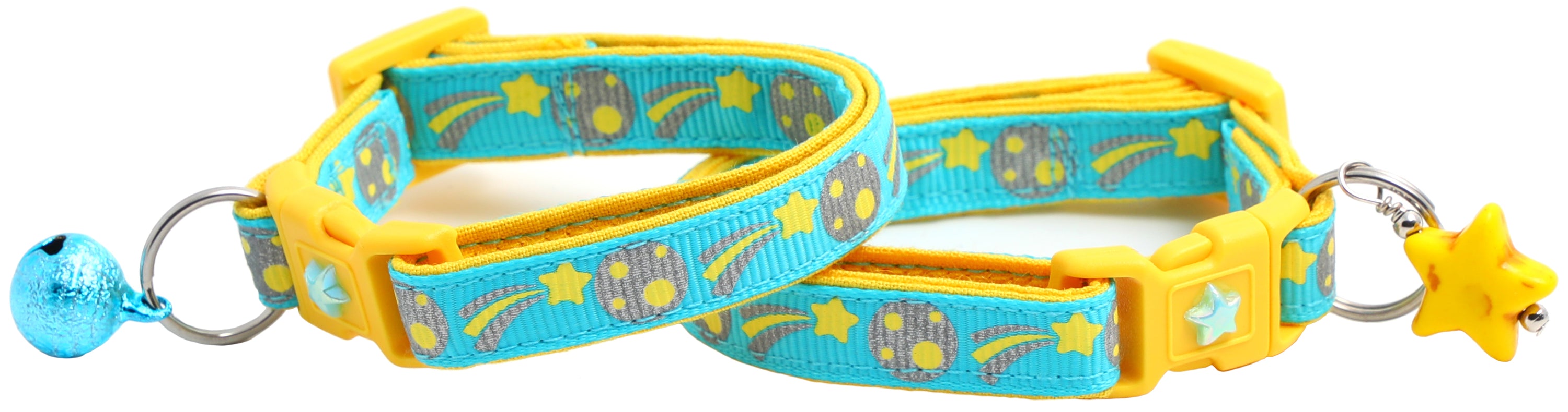 Shooting Stars Reflective Cat Collar showcasing reflective elements and reinforced cotton material, designed for safety and style.